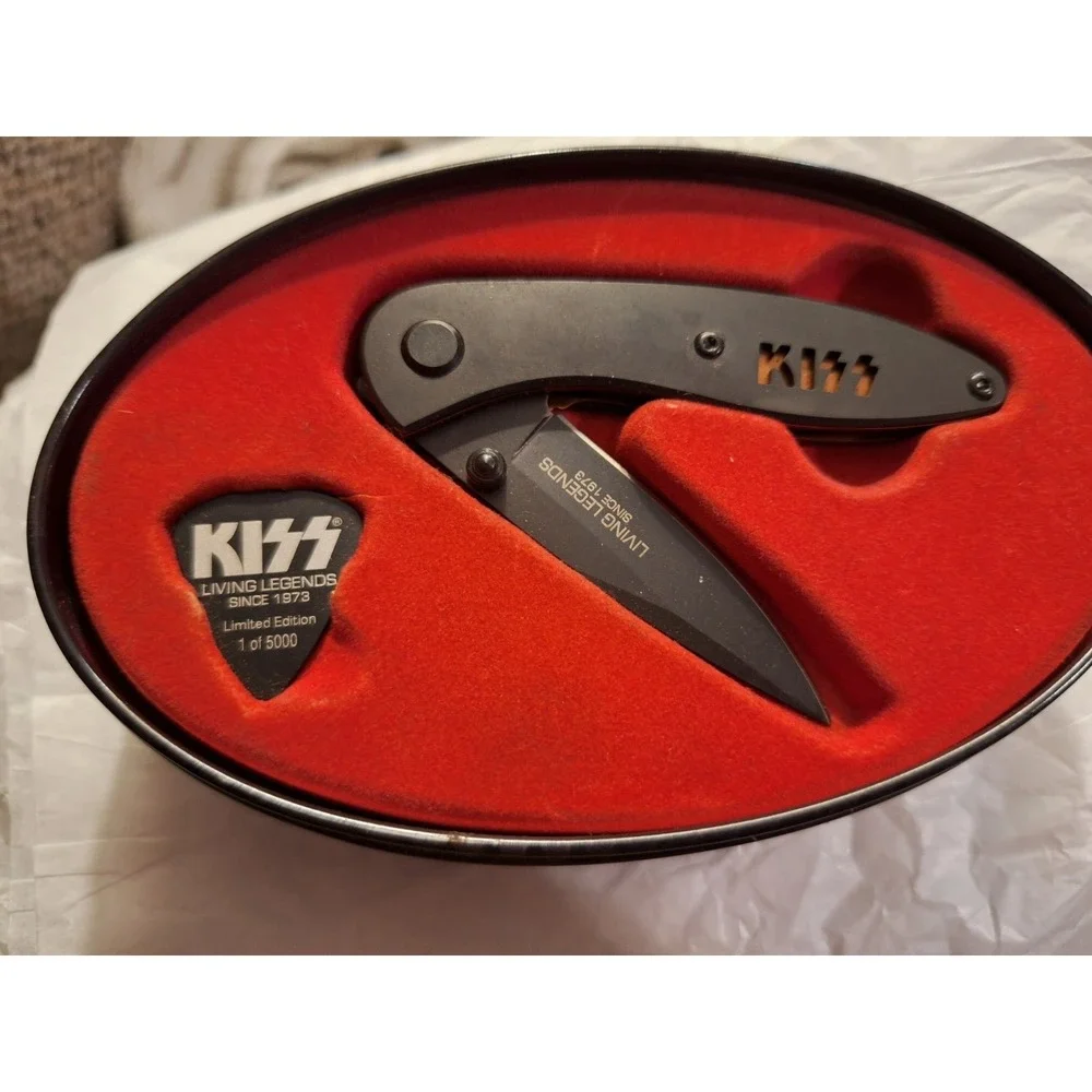 Kiss Living Legends Folding Knife‎ w/ Tin by United Cutlery 2008